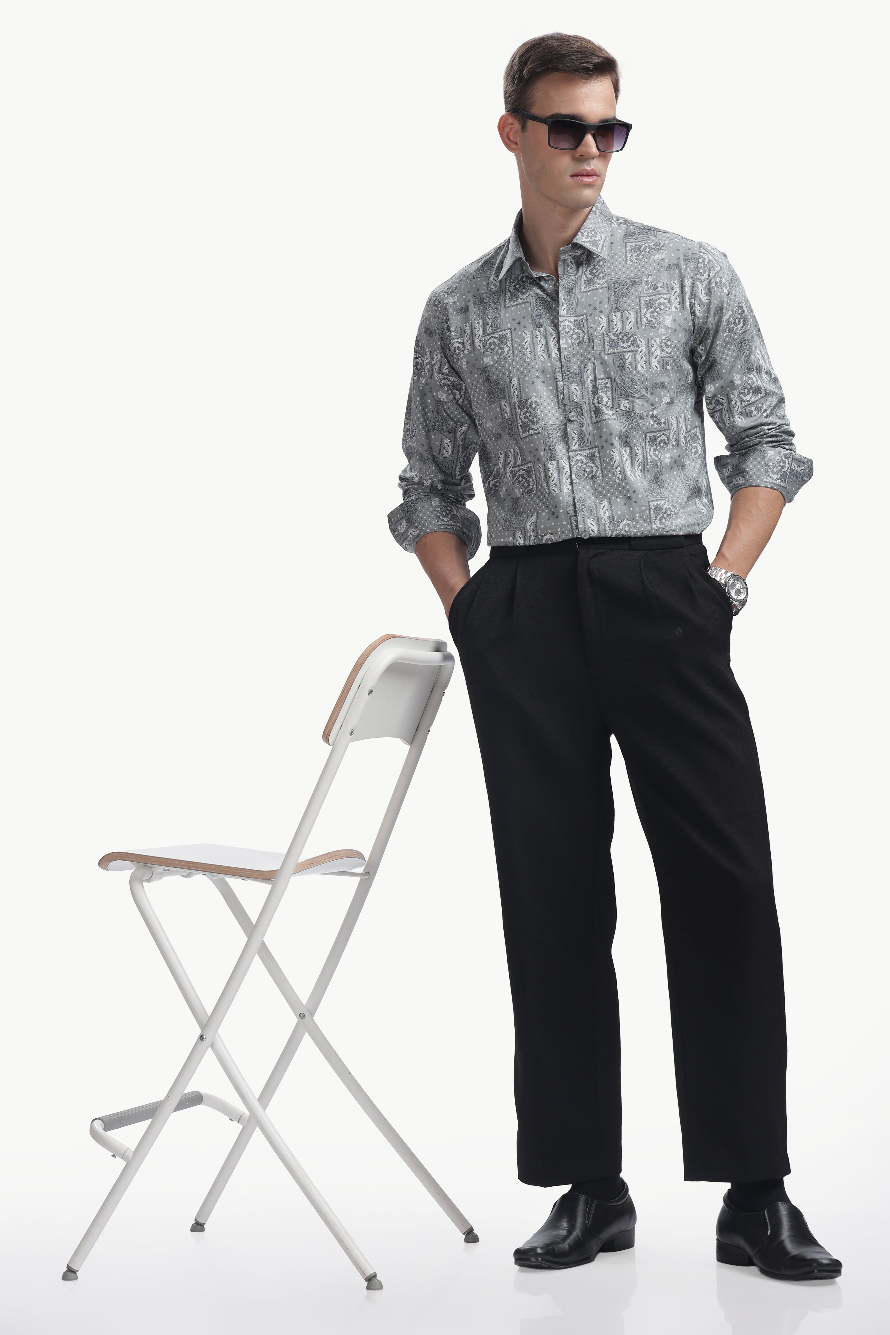 The graphite Paisley Shirt