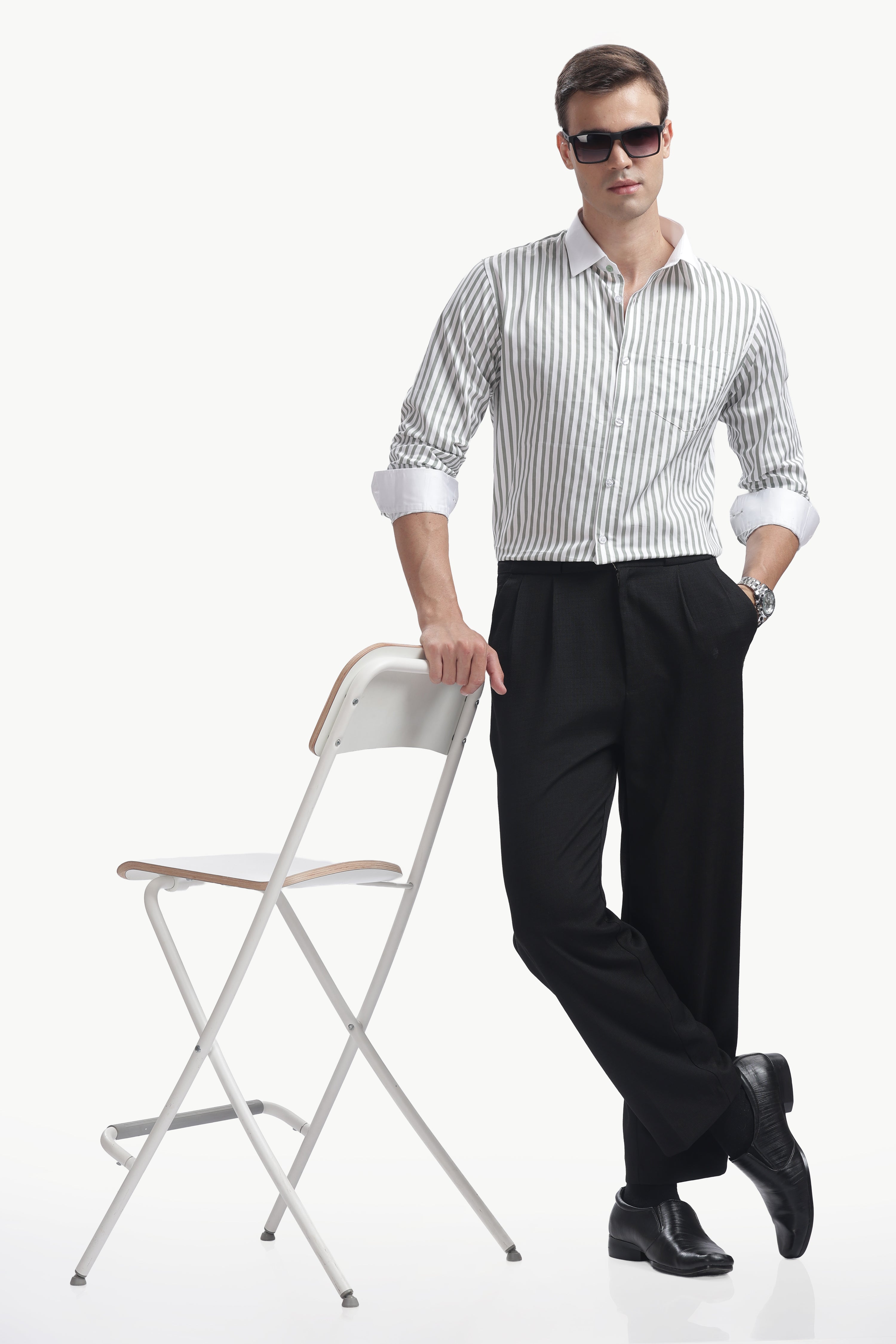 Light Green Line White Collar