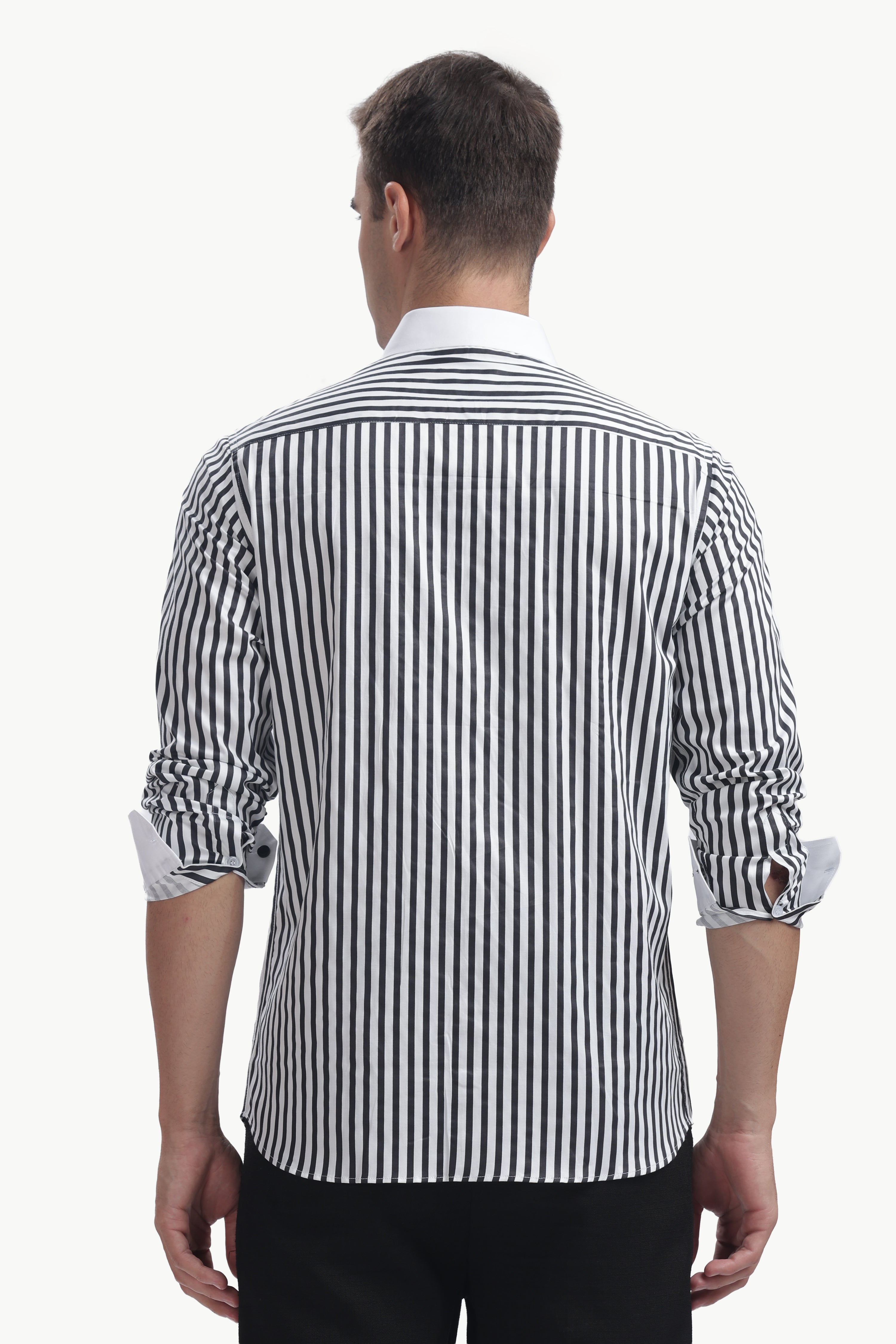Black Line White Collar