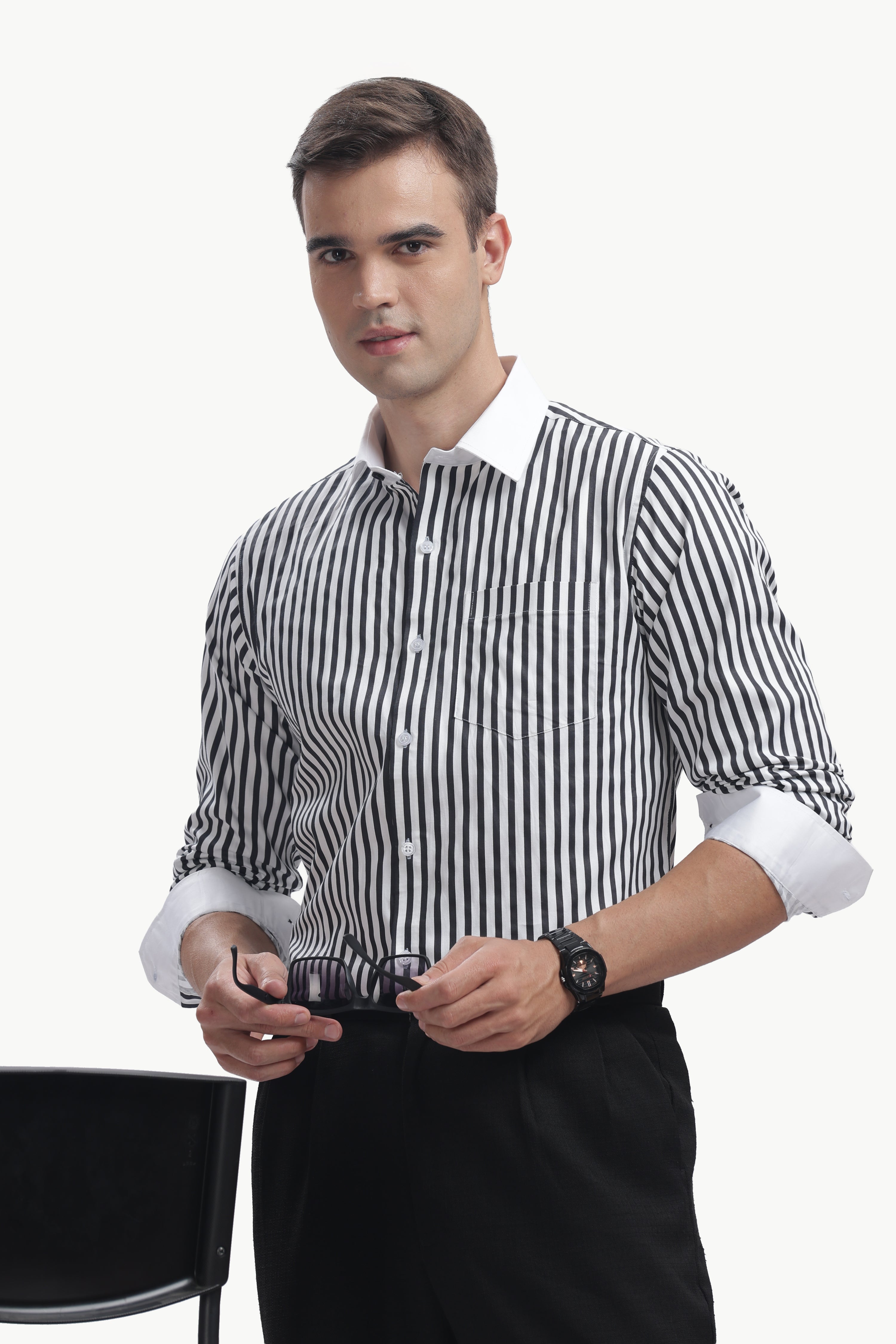 Black Line White Collar